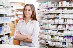 Торговля лекарствами в аптеке